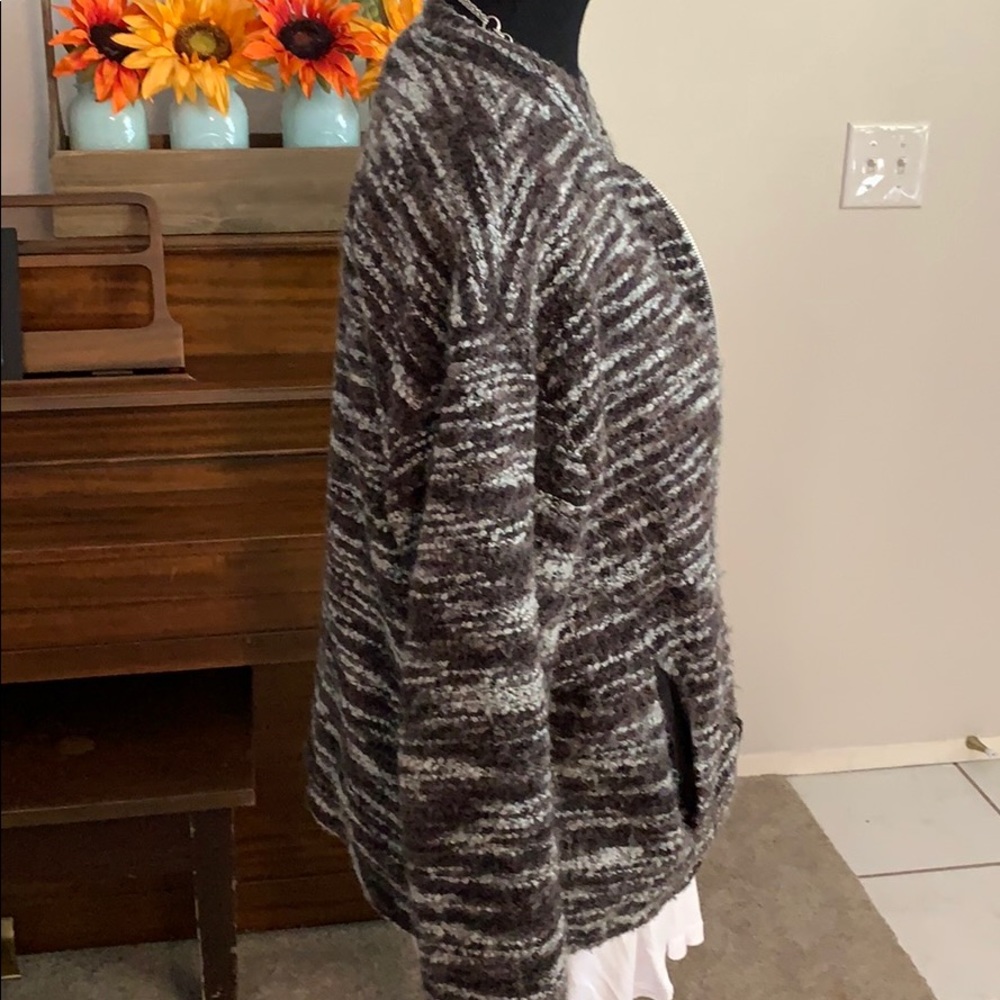 Sweater jacket - Picture 2 of 6